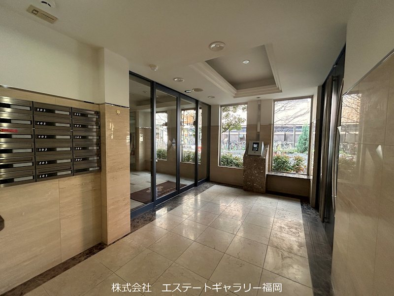 サングレート室見 共用部写真（エントランス）