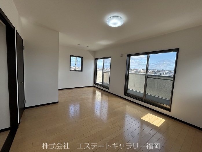 友丘4丁目一戸建て 内観写真（リビング以外の居室）