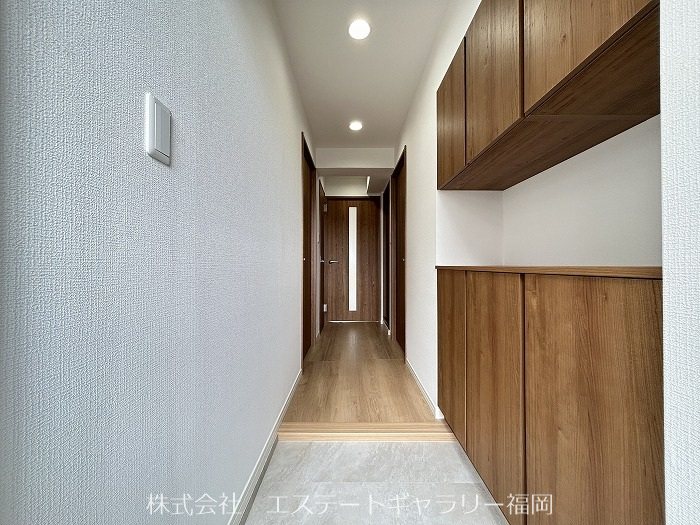 アムール姪浜 現地写真（玄関）