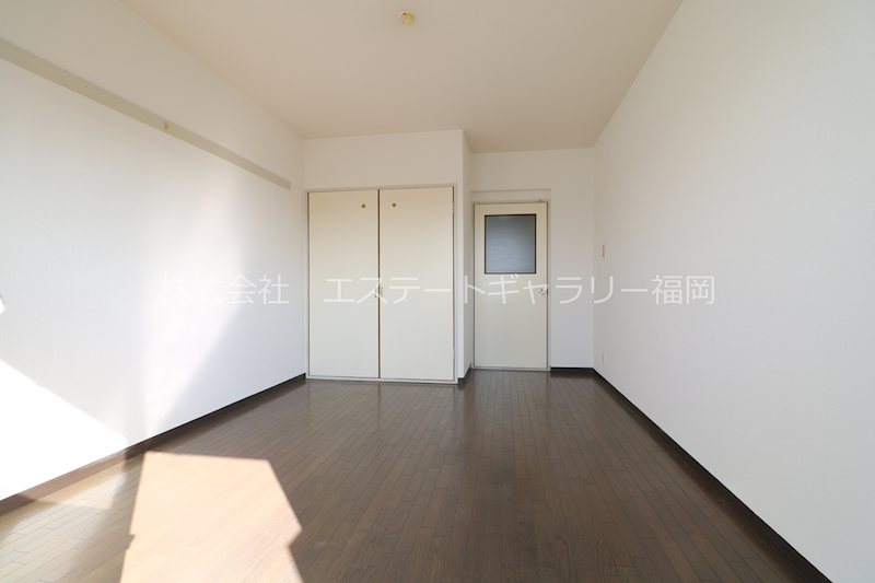 リゲール箱崎 内観写真（寝室）