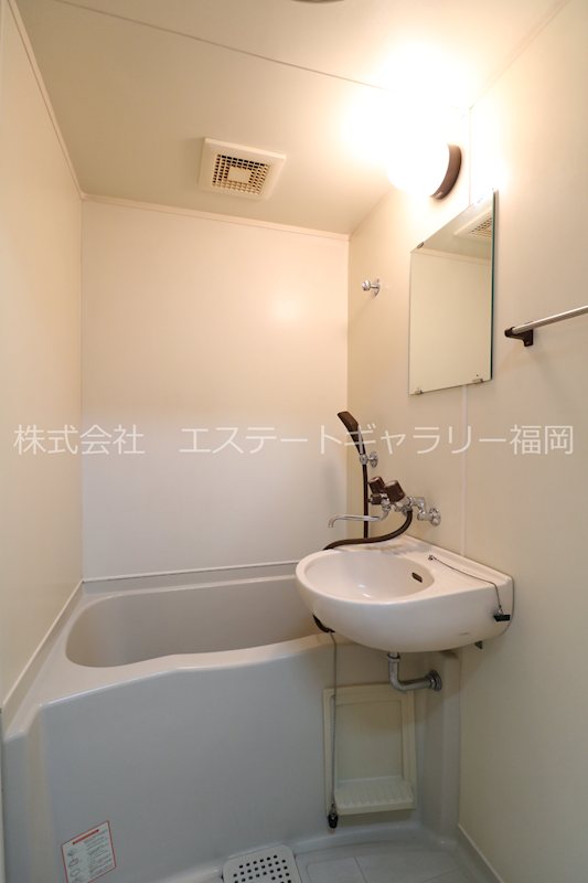 リゲール箱崎 内観写真（浴室）