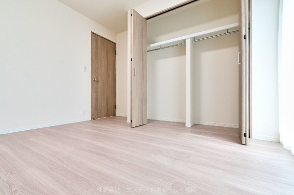 ロワールマンション前原 内観写真（リビング以外の居室）