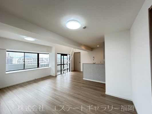 ロワールマンション周船寺 内観写真（リビング）
