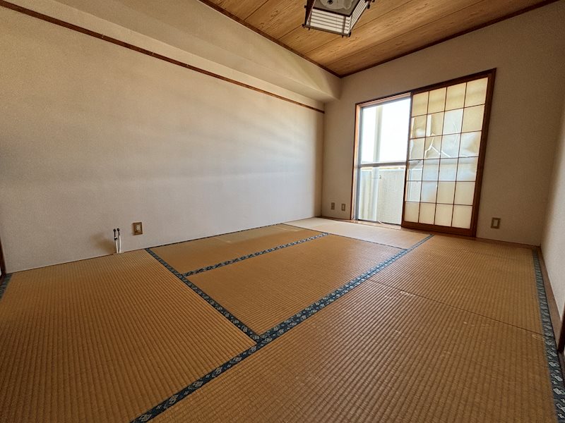北柏ライフタウン松葉町第二団地１４号棟 内観写真（リビング以外の居室）