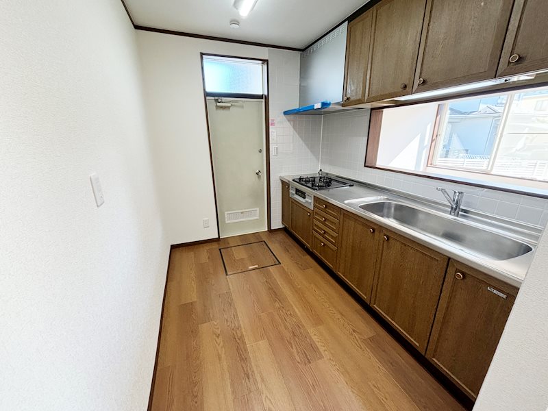 龍ケ崎市長山４丁目　戸建 内観写真（キッチン）