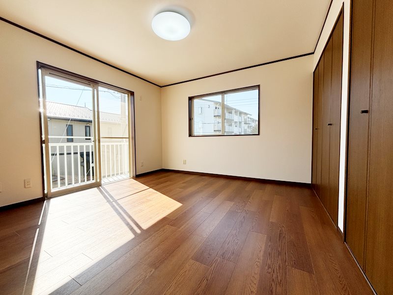 龍ケ崎市長山４丁目　戸建 内観写真（リビング以外の居室）