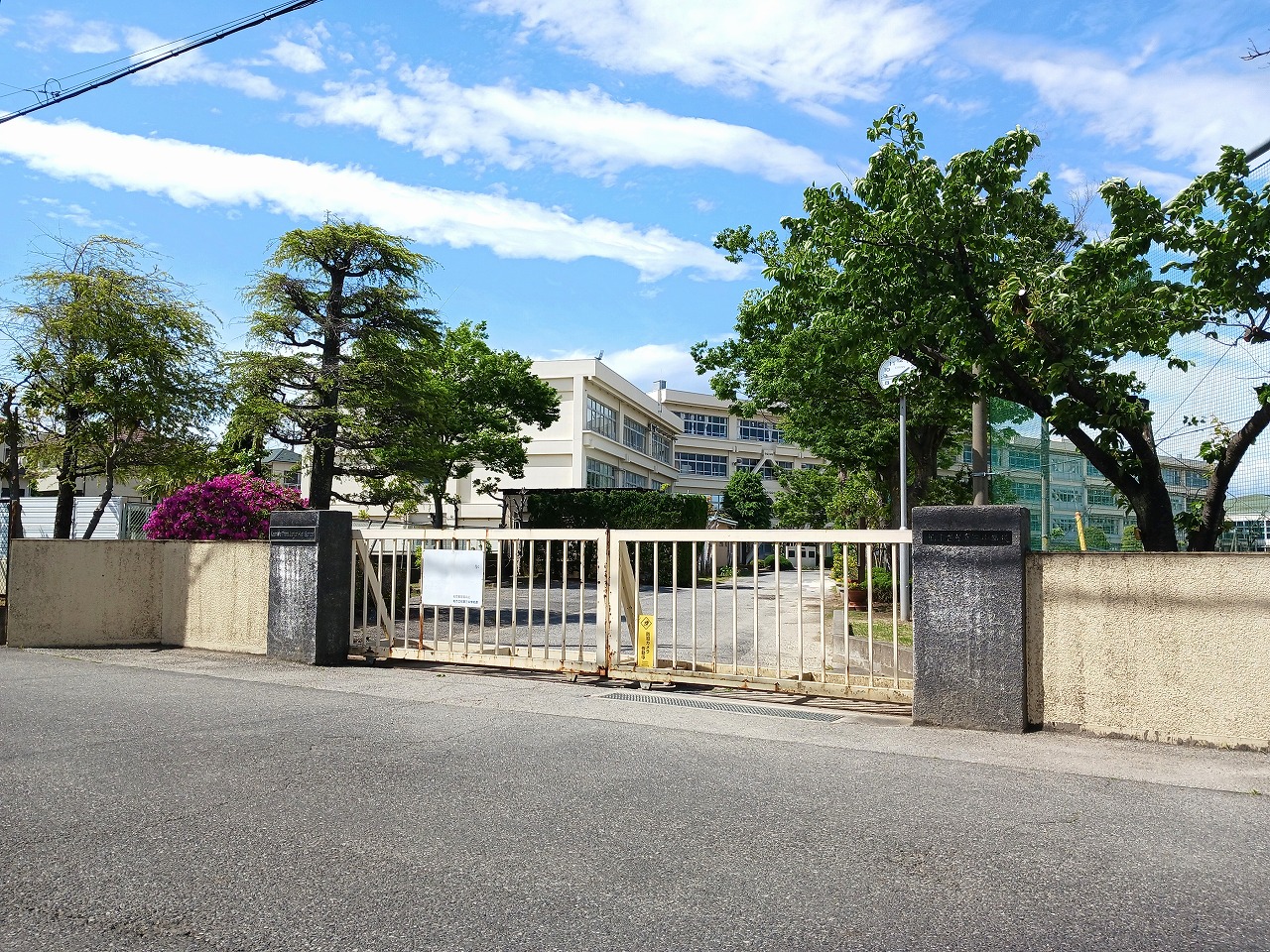 柏市篠籠田　戸建 中学校