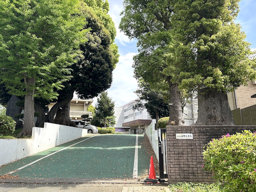柏市根戸　戸建 小学校