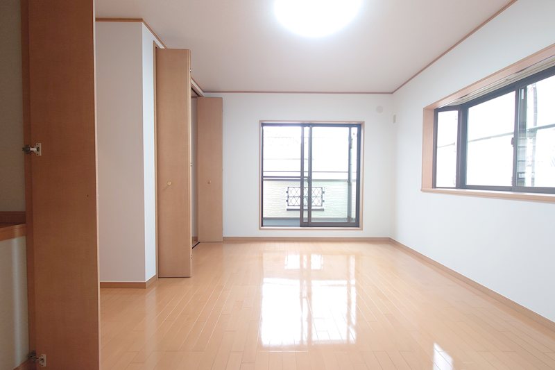 柏市増尾２丁目　戸建 内観写真（リビング以外の居室）