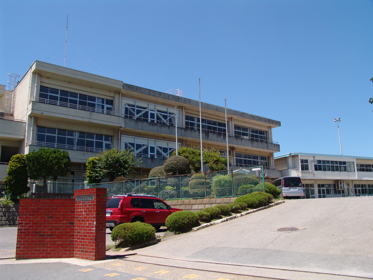 柏市増尾２丁目　戸建 小学校