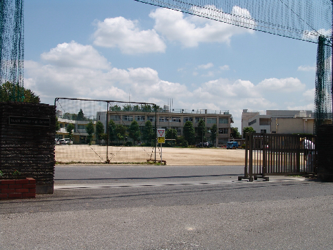 柏市増尾２丁目　戸建 中学校