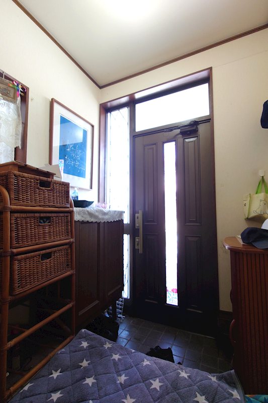 柏市高柳　戸建 現地写真（玄関）