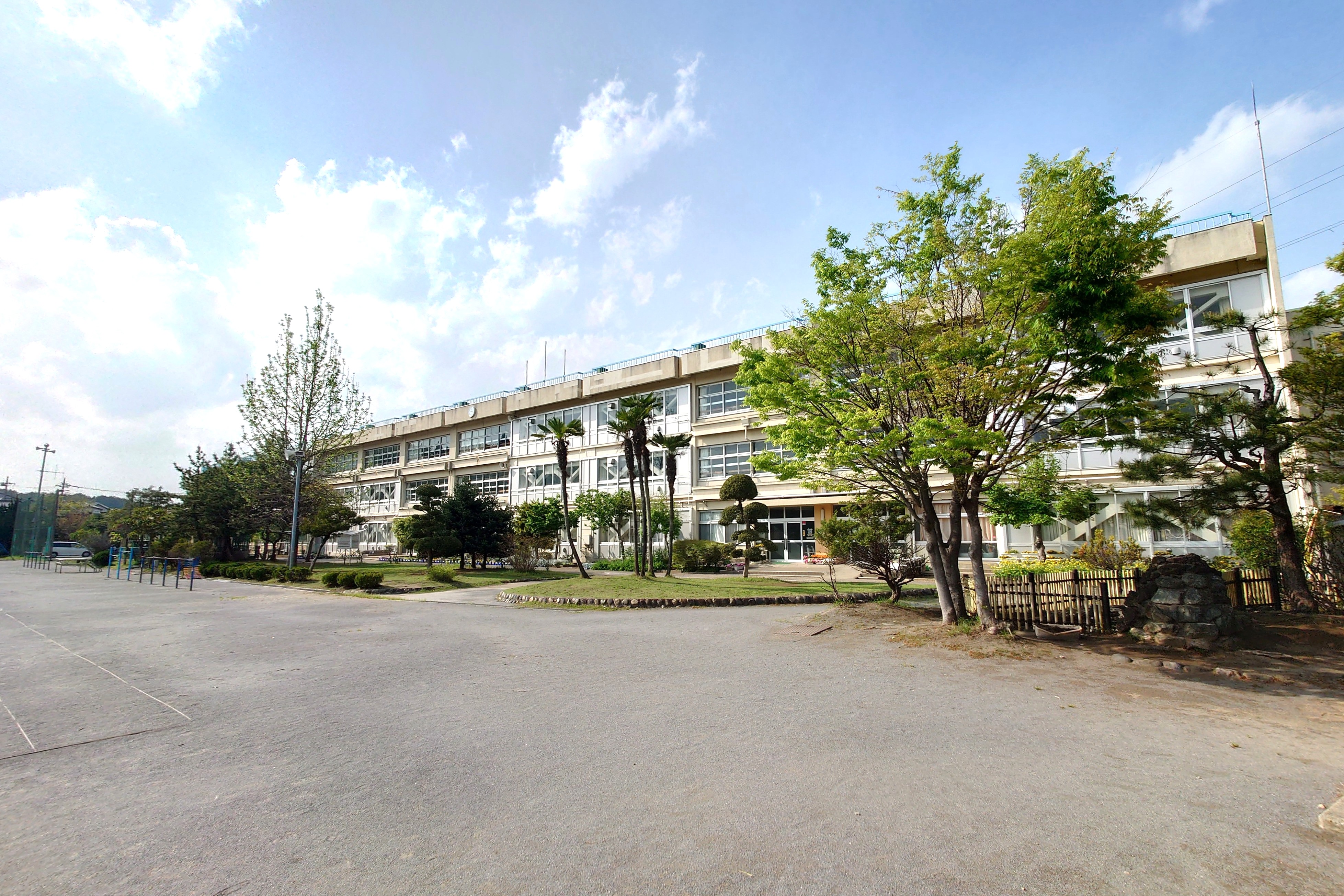 柏市南増尾3丁目　土地 小学校