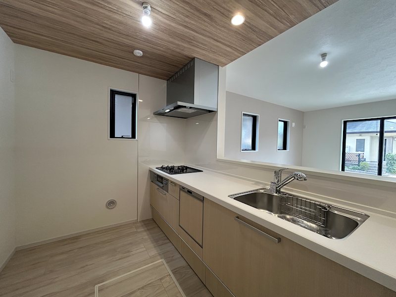 柏市高南台２丁目　新築戸建 内観写真（キッチン）
