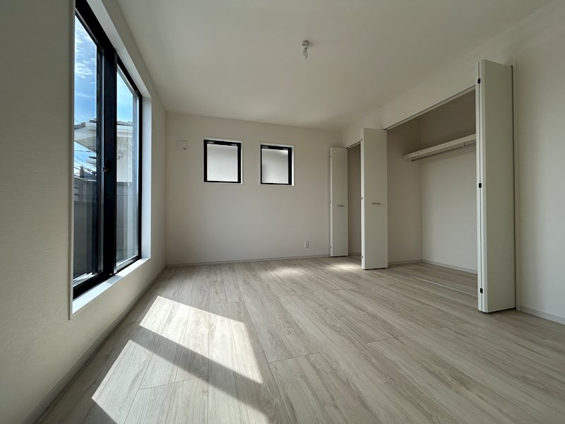 柏市高南台２丁目　新築戸建 内観写真（リビング以外の居室）