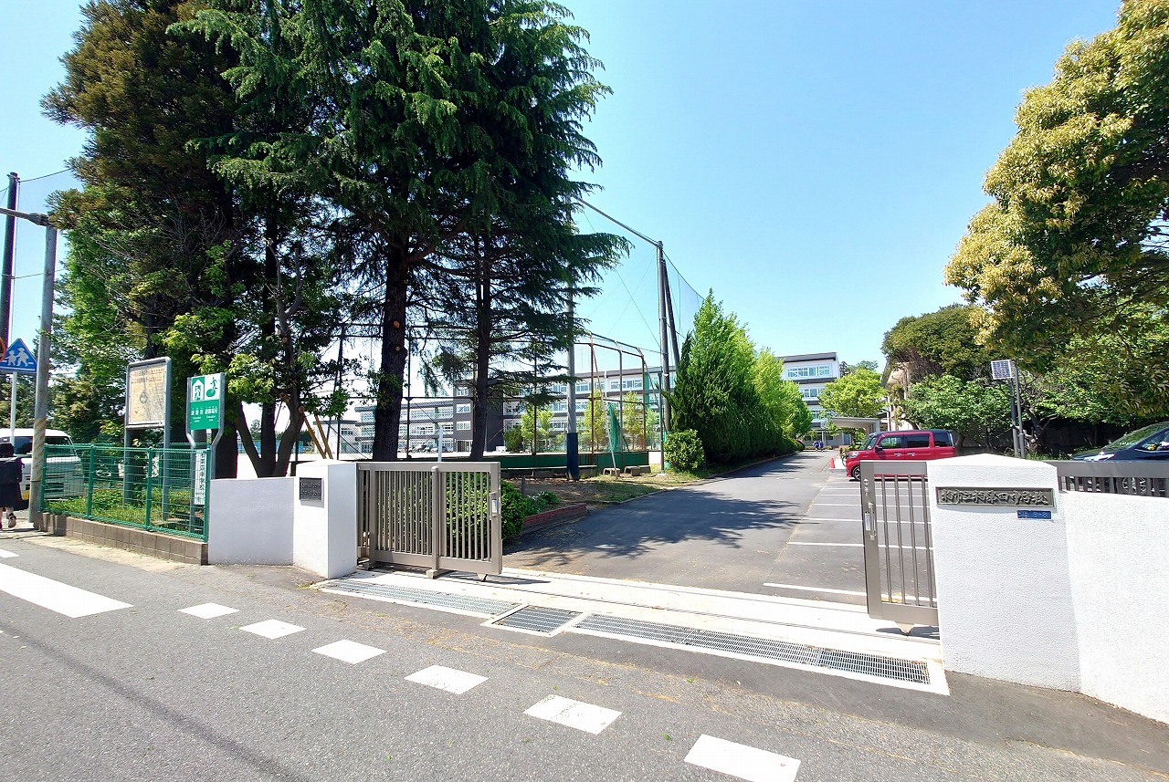 柏市あかね町　土地 中学校