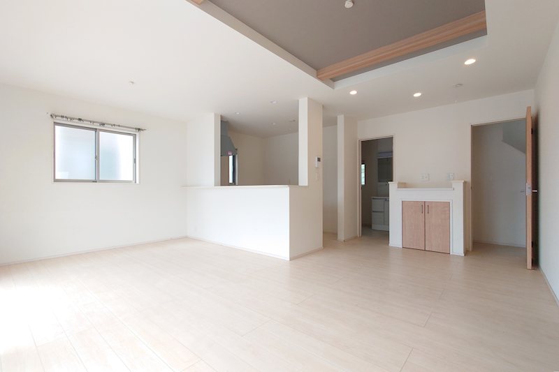 野田市清水　戸建 内観写真（リビング）