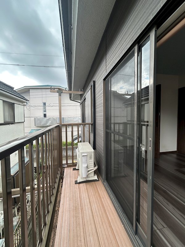 柏市柏　戸建 現地写真（バルコニー）