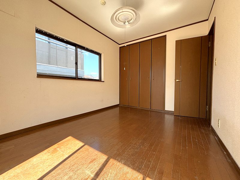 稲敷郡阿見町うずら野１丁目　戸建 内観写真（リビング以外の居室）