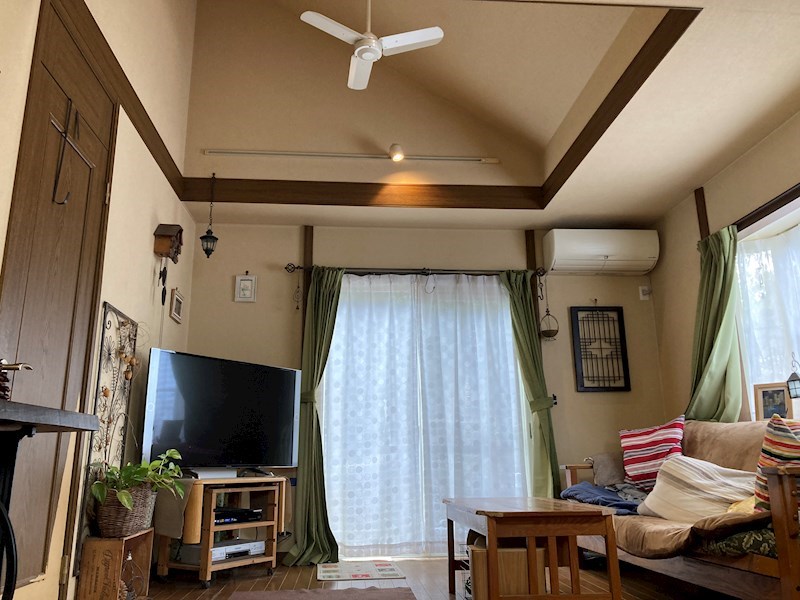 【スムストック】東京都町田市金井ヶ丘2丁目(No.1030) 内観写真（リビング）
