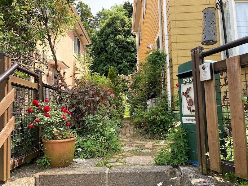 【スムストック】東京都町田市金井ヶ丘2丁目(No.1030) 現地写真（玄関）