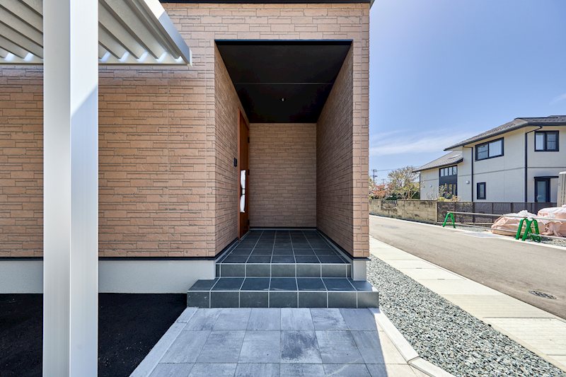 FelidiaGarden盛岡市永井 全3区画 1号棟(No.1024) 現地写真（玄関）