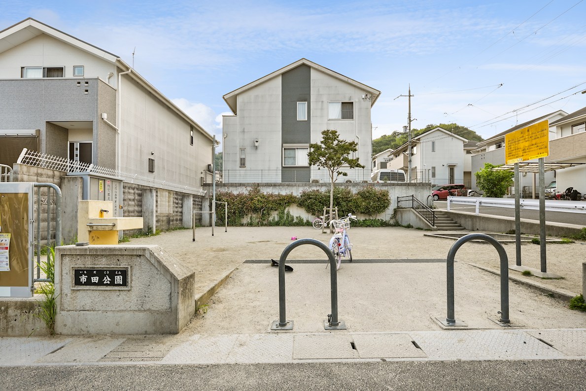 FelidiaGarden京都市山科区北花山市田町 全8区画 3号棟 (No.1037)  公園