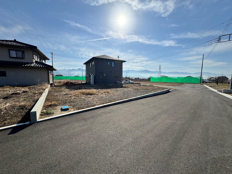 山梨市小原東 全15区画 5号地（No.1047） 現地写真（前面道路含む現地写真）