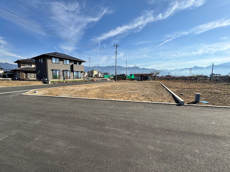 山梨市小原東 全15区画 8号地（No.1047） 現地写真（前面道路含む現地写真）