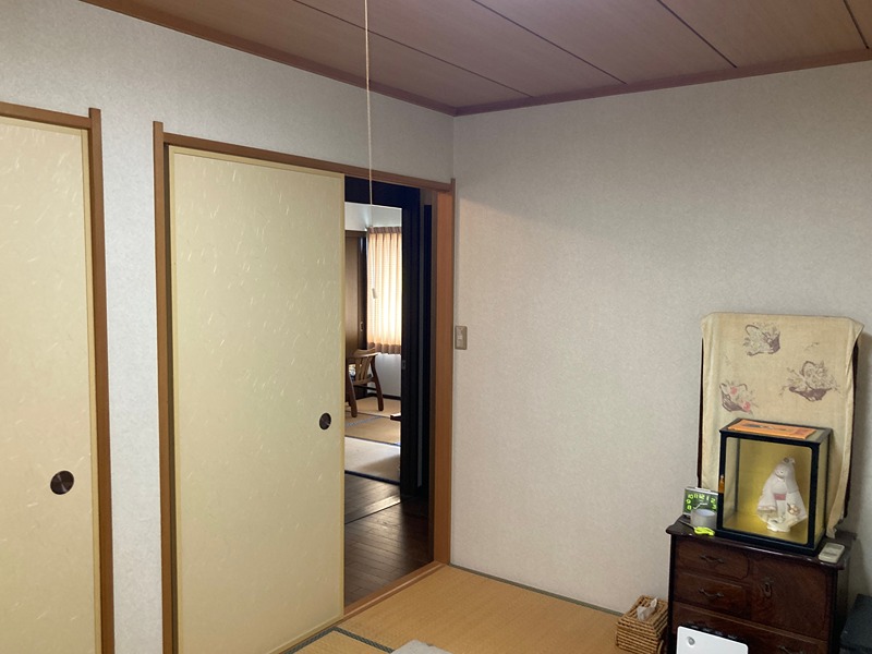 【スムストック】愛媛県東温市松瀬川甲(No.1041) 内観写真（リビング以外の居室）