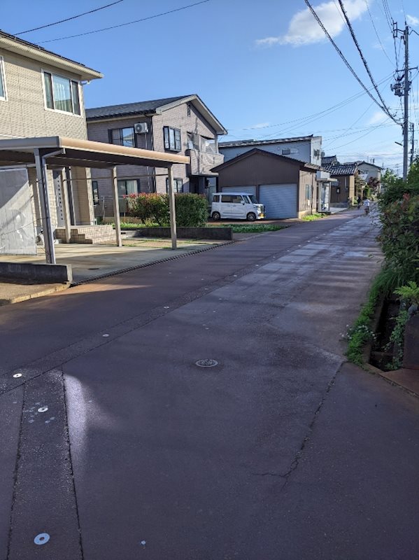 長岡市川崎町売地 現地写真（前面道路含む現地写真）