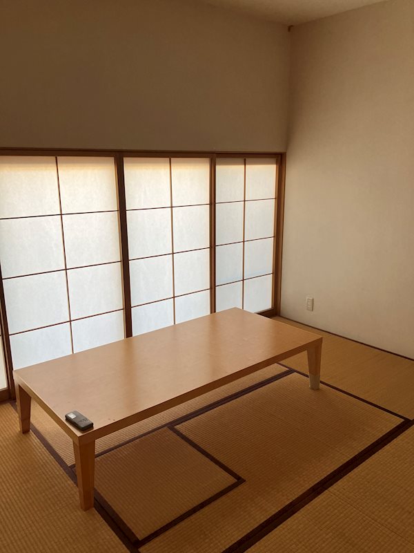 中央区水道町２丁目戸建 内観写真（リビング以外の居室）