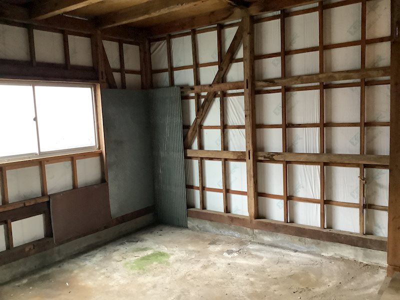 加茂市栄町戸建 現地写真（駐車場）