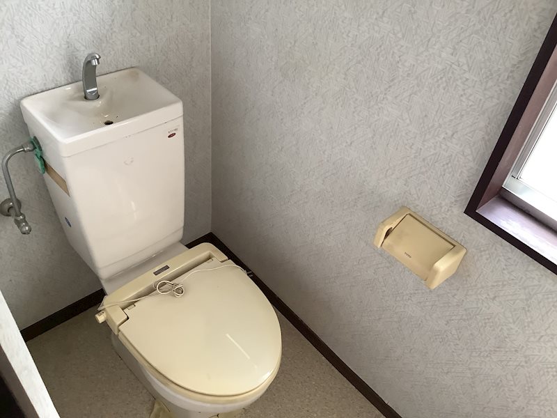 加茂市栄町戸建 内観写真（トイレ）