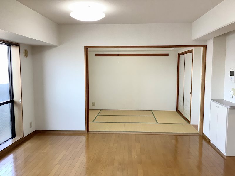 ダイアパレス水道町通り 内観写真（リビング）