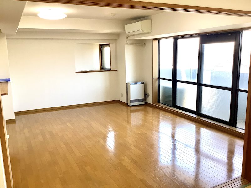 ダイアパレス水道町通り 内観写真（リビング）