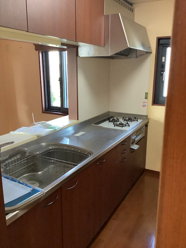 西区小針西１丁目戸建 内観写真（キッチン）