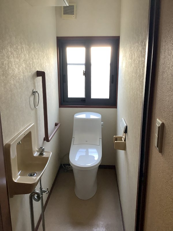 西区小針西１丁目戸建 内観写真（トイレ）