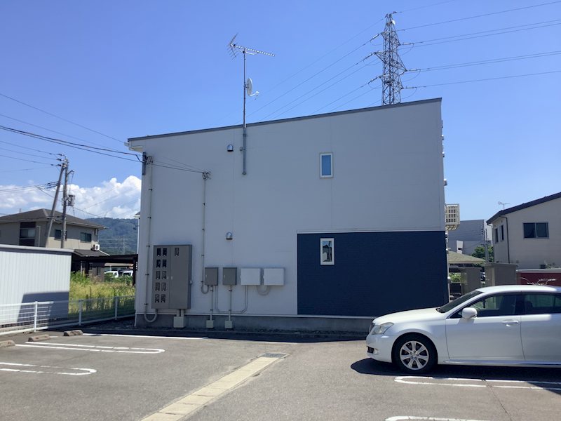 ラベルエキップ 現地写真（駐車場）