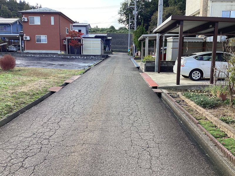 上越市大貫４丁目売地 現地写真（前面道路含む現地写真）