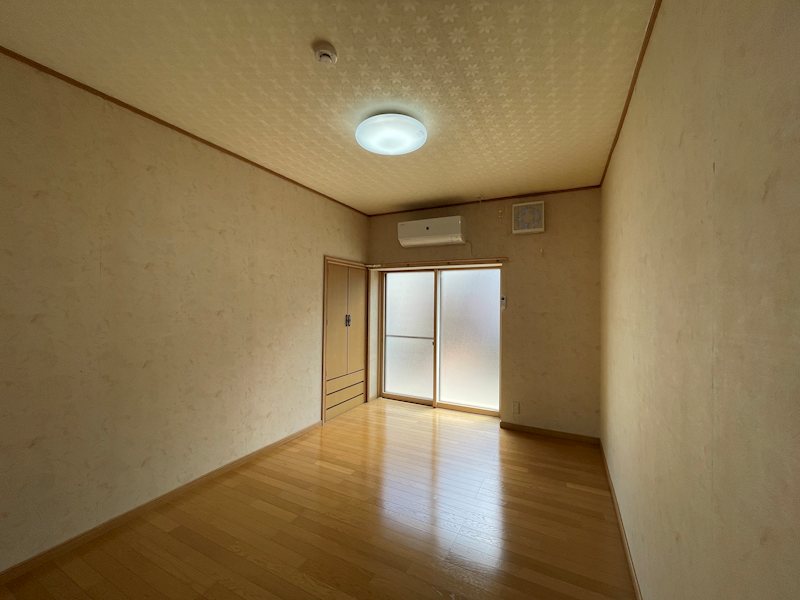 北区木崎戸建 内観写真（リビング以外の居室）