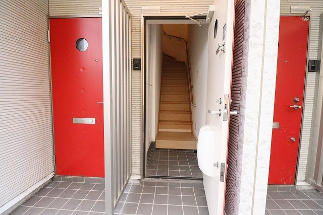 アンウルー坂井 現地写真（玄関）