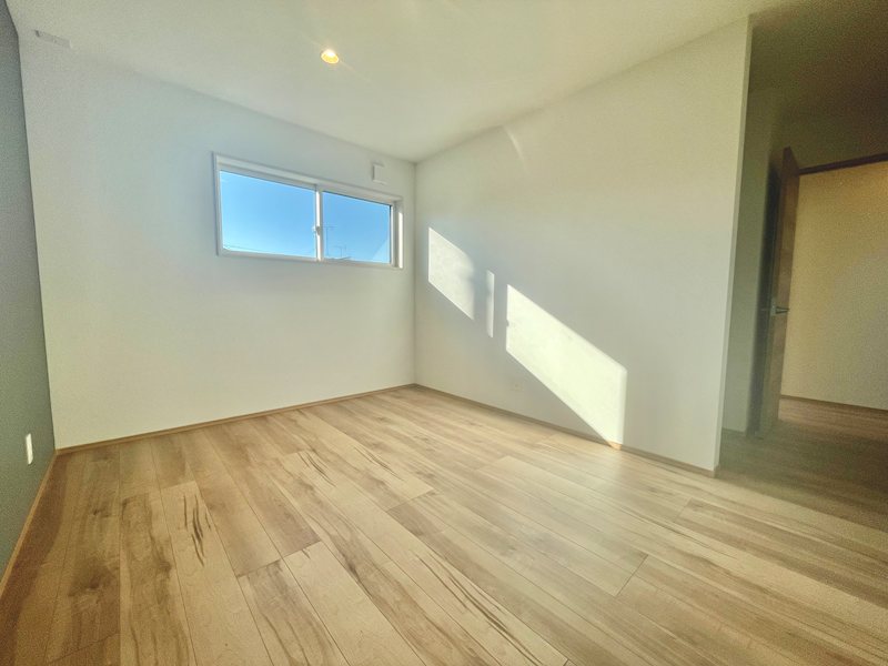 Lakulusu Home 聖籠A棟 内観写真（リビング以外の居室）
