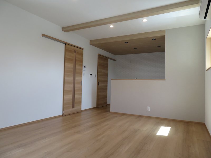 Lakulusu Home 西大畑公園 内観写真（リビング）