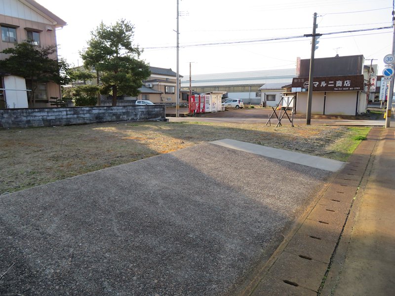 三条市塚野目２丁目売地 現地写真