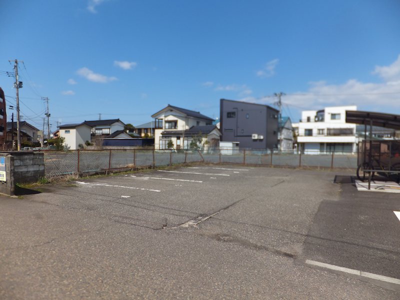 スモーレⅥ 現地写真（駐車場）