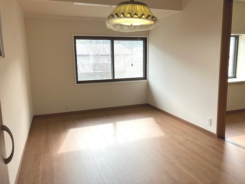河桃町戸建 内観写真（リビング以外の居室）
