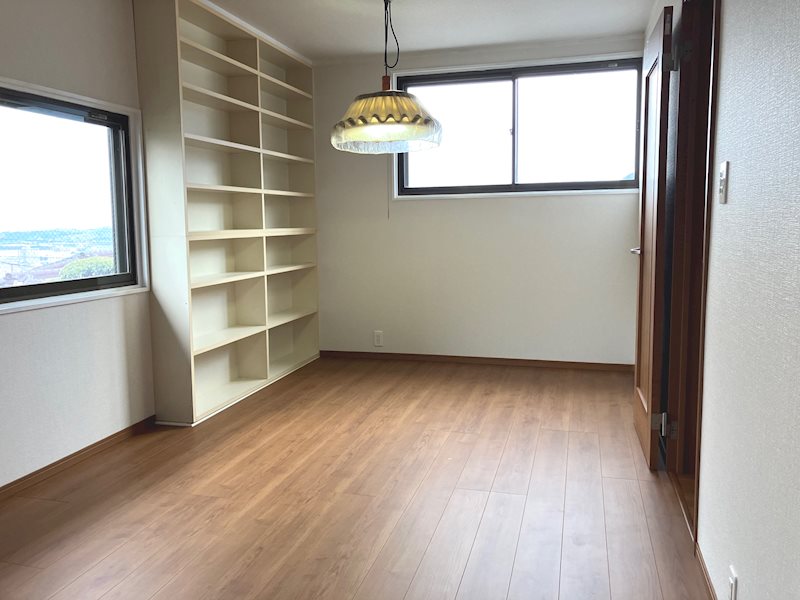河桃町戸建 内観写真（リビング以外の居室）