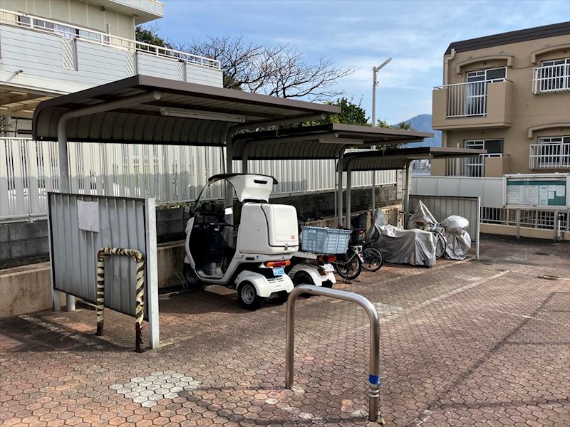 エメラルドマンション緑ヶ丘 共用部写真（エントランス）