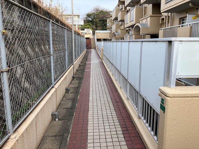 エメラルドマンション緑ヶ丘 共用部写真（エントランス）
